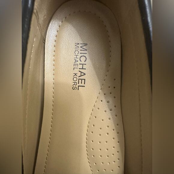 New W/Box Authentic Michael Kors Black Leather  Women's Loafers size 6 - Picture 5 of 9